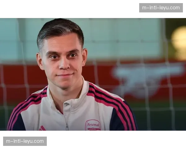 比利时特罗萨德伤愈复出，左翼卫与边锋的位置摇摆增加战术变数